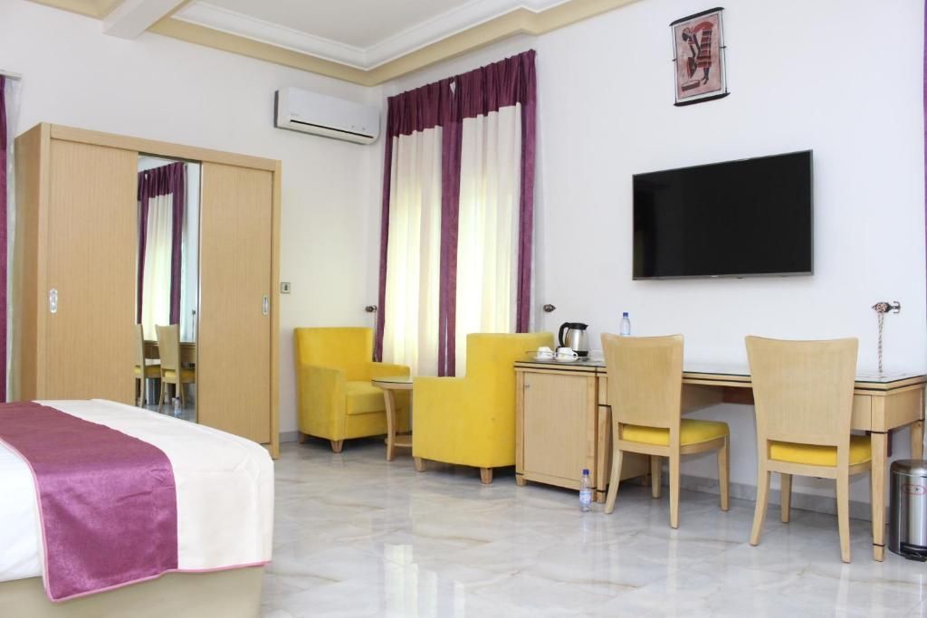 PARADISIA HOTEL 
