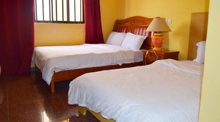 Private shower/Longterm/Decent B&B