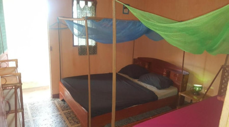 Private shower/Longterm/Decent B&B
