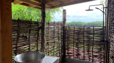 Private shower/Longterm/Decent B&B