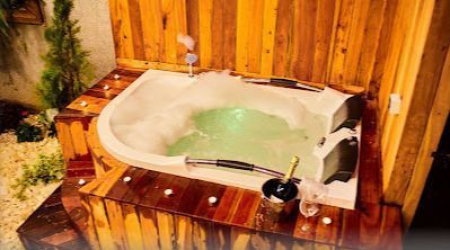 Private shower/Longterm/Decent B&B