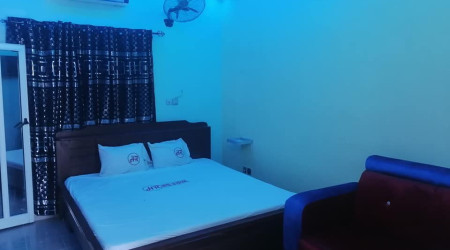 Private shower/Longterm/Decent B&B