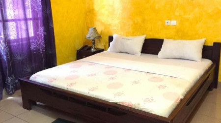 Private shower/Longterm/Decent B&B