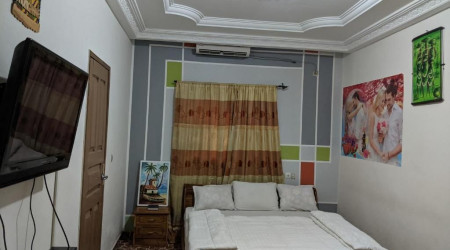 Private shower/Longterm/Decent B&B