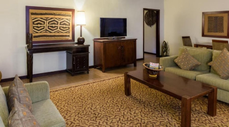 Private shower/Longterm/Decent B&B