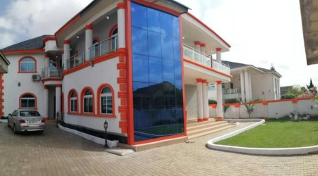 Afri-Royal Hotel