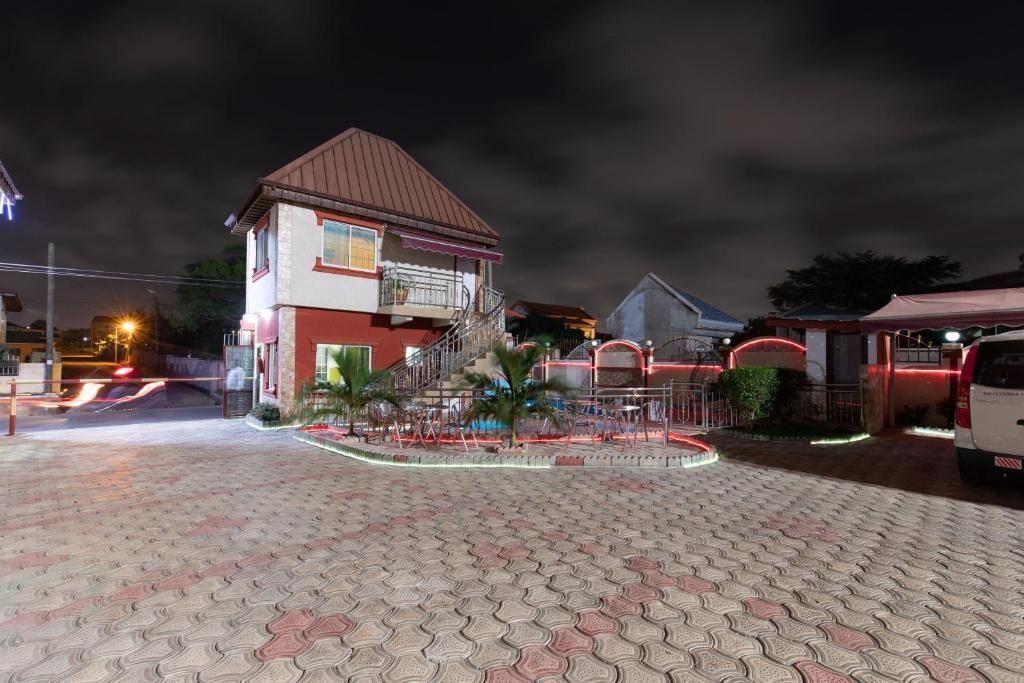 AG HOTEL AND SUITES	
