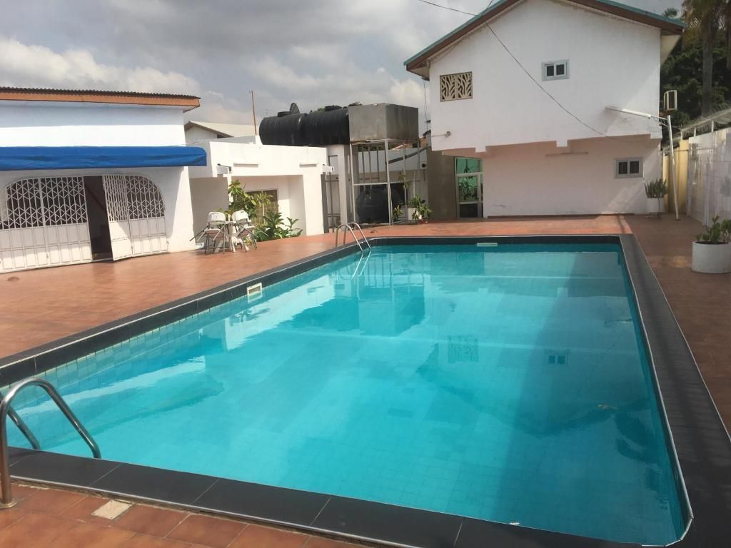Eastoment Hotel