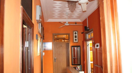 Private shower/Longterm/Decent B&B
