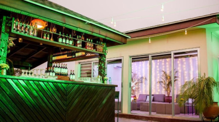 Tropical Enclave Hotel