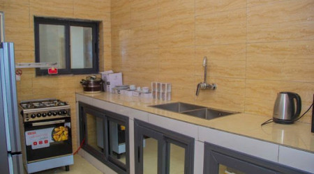 Private shower/Longterm/Decent B&B