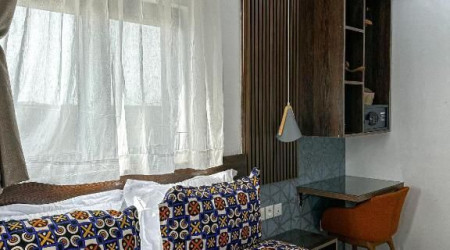 Private shower/Longterm/Decent B&B