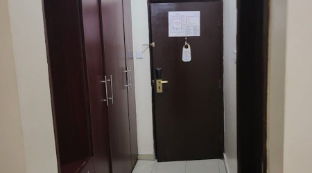 Private shower/Longterm/Decent B&B