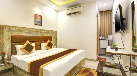 Private shower/Longterm/Decent B&B