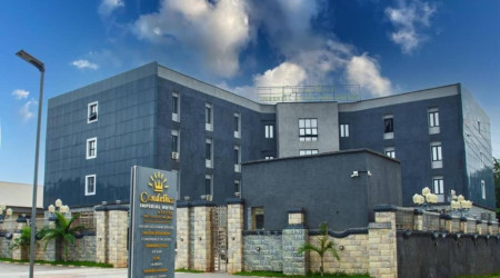 Candellux Imperial Hotel and Suites