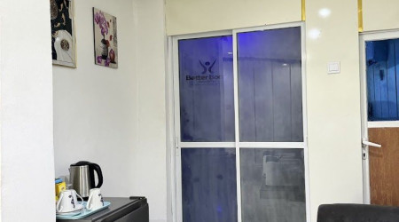 Private shower/Longterm/Decent B&B