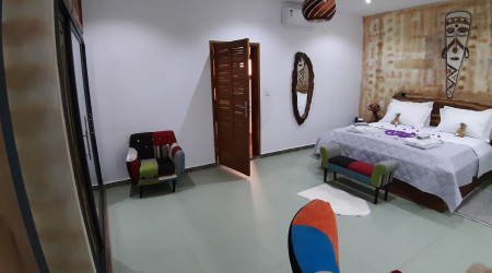 Private shower/Longterm/Decent B&B