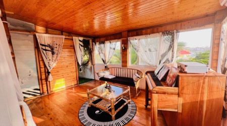 Private shower/Longterm/Decent B&B