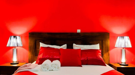 Private shower/Longterm/Decent B&B