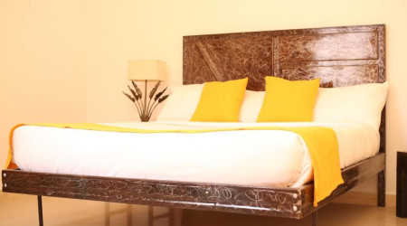 Private shower/Longterm/Decent B&B
