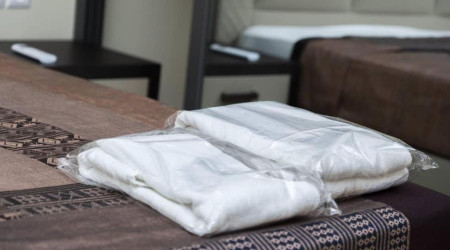 Private shower/Longterm/Decent B&B