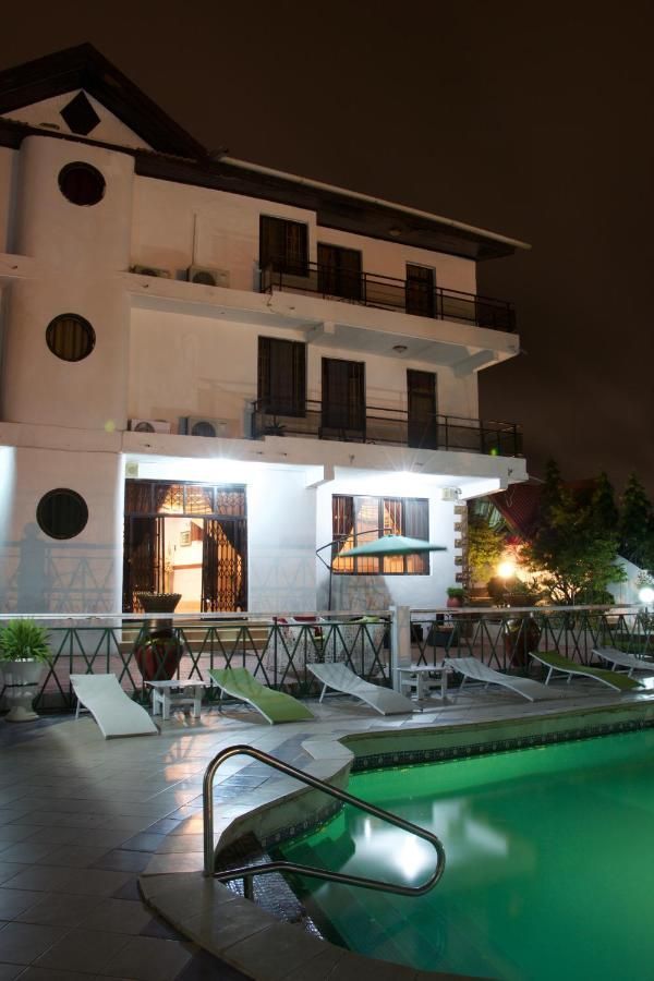 Hillview Hotel