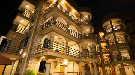Adepa Court Luxury Apartment Servic